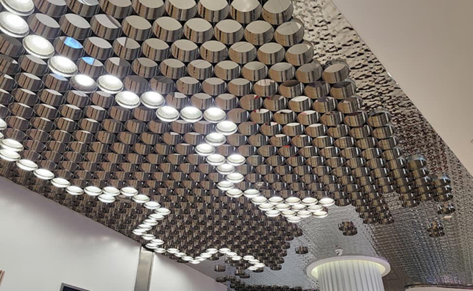 high-end interior ceiling