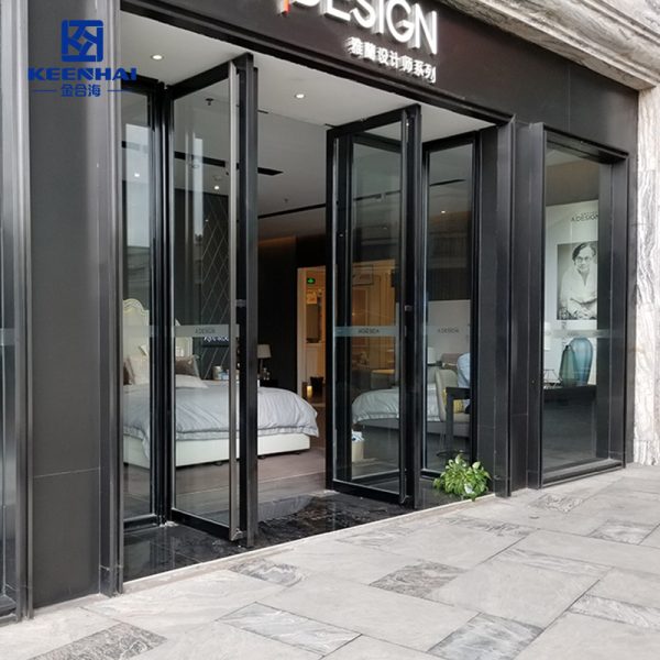 ទ្វារយោលកញ្ចក់របស់សណ្ឋាគារដែកអ៊ីណុក